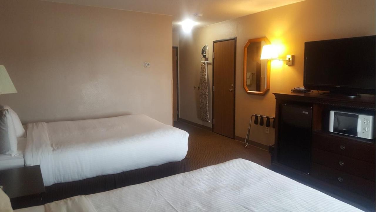 Crookston Inn & Convention Center Kültér fotó